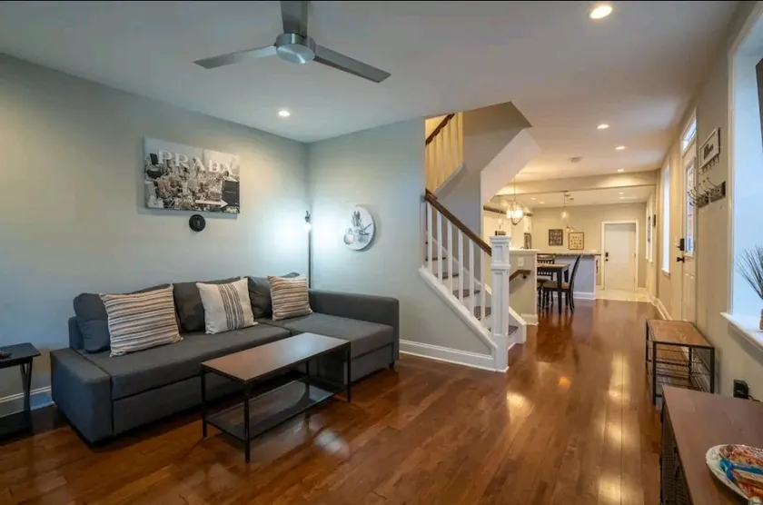 Flawless 4Br/4Ba w/ Multi-Deck (Fell's Point, JHH) - Image 1