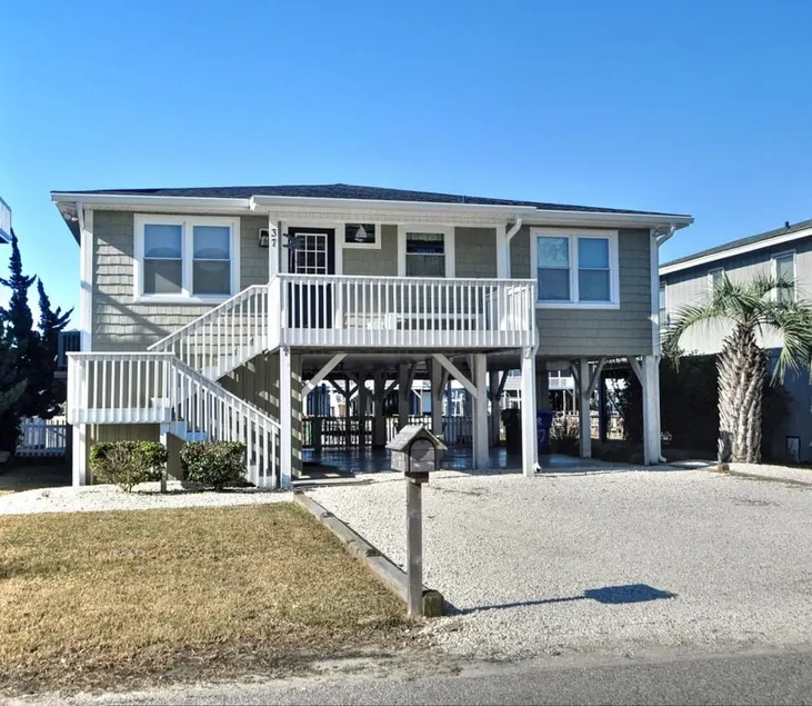 Dock Halliday at Ocean Isle Beach - Image 1