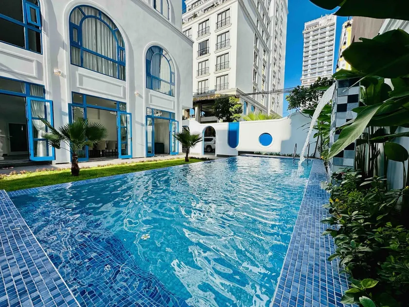 Free pickup! 5 min Beach Blue Points Pool Villa - Image 1