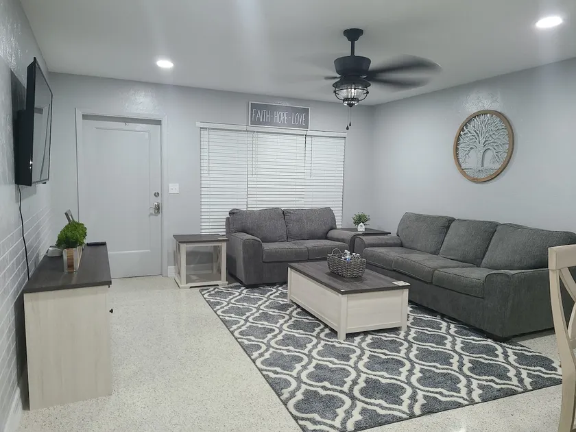 Serenity Palms of Pinellas - Image 1