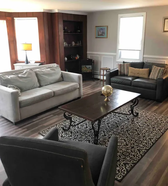 Cozy Brookside Cottage on the Farm - Image 1