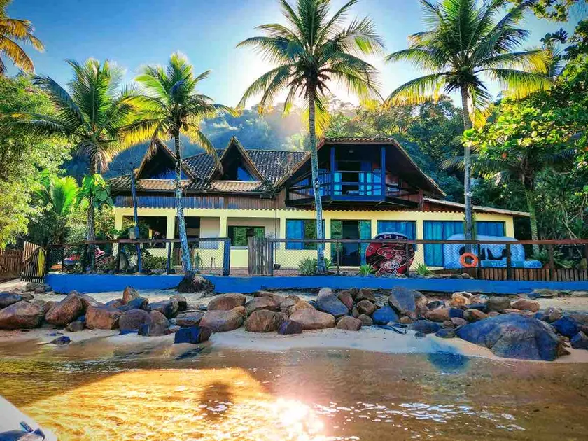 Beach House on Ilha Grande (optional speedboat) - Image 1