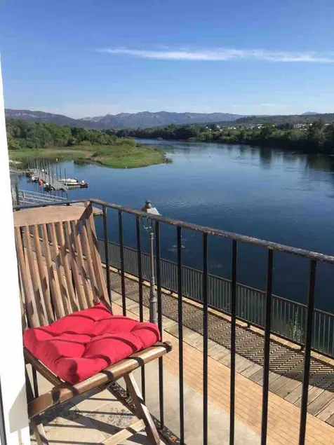 River Ebro Apartments - Image 1