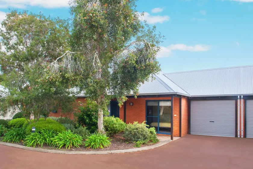 Wills Retreat - Image 1