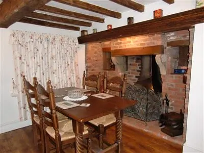 Incy Wincy Cottage. Ticknall, Derbyshire. - Image 1