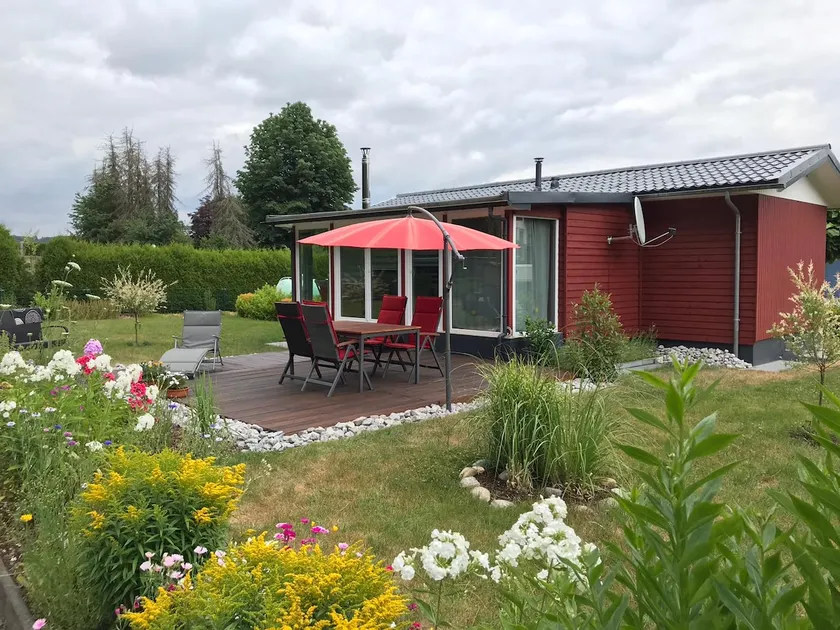Casa de madeira com amplo jardim e sauna \"cães bem-vindos\" - Image 1