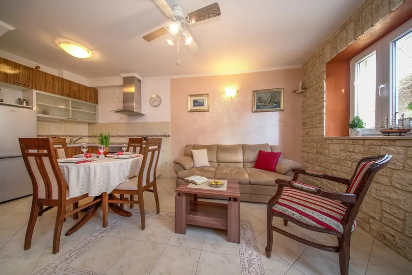 Apartment Stara kuća - Image 1