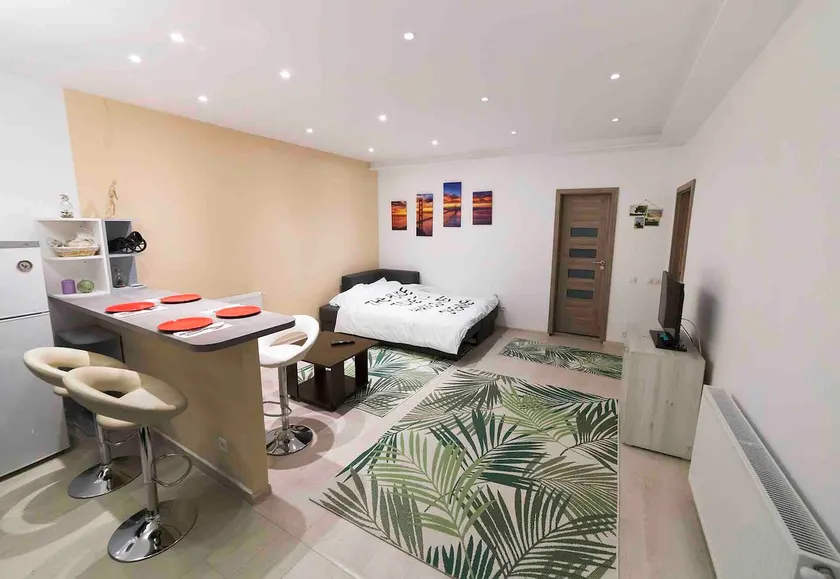 Central apartment- Shumi's - Image 1