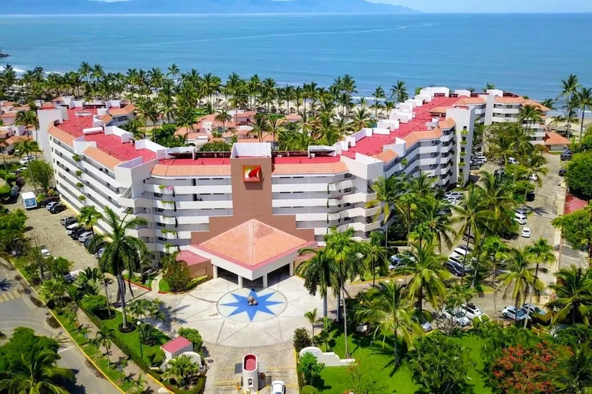 Marina Fiesta, Nuevo Vallarta - Renovated condominium - Image 1