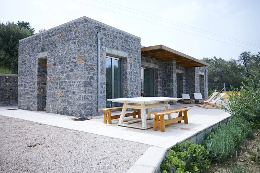 Cosy Sea View Bungalow 2 - Image 1
