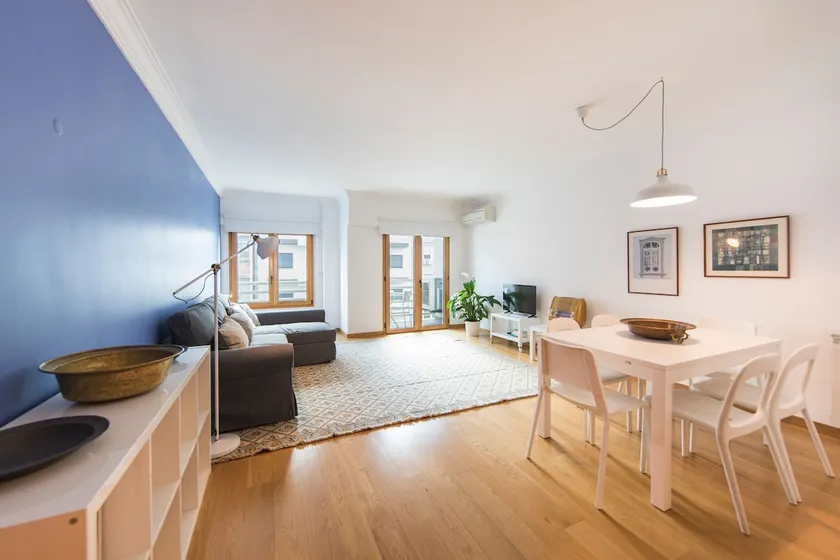 2 Bedroom with Garage Family Wonder - Image 1