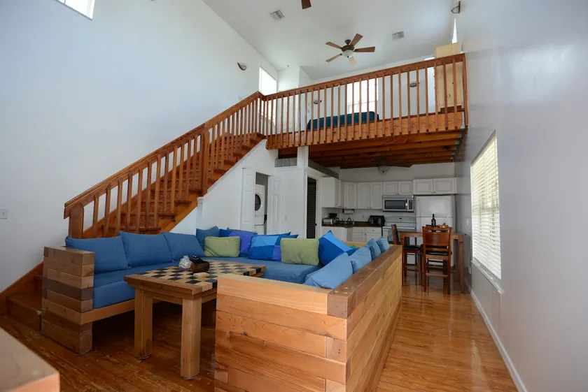SKYLINE LOFT IN DOWNTOWN JENSEN BEACH - Image 1