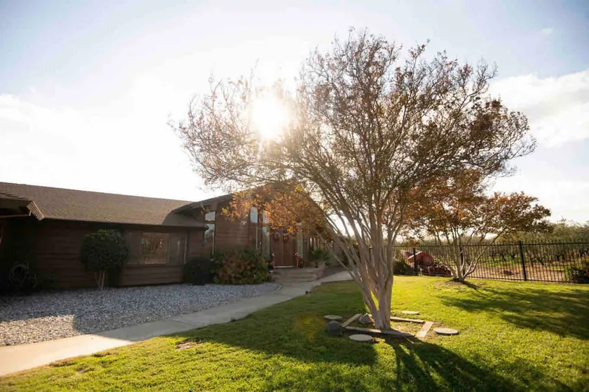 * The FarmHouse * - Image 1