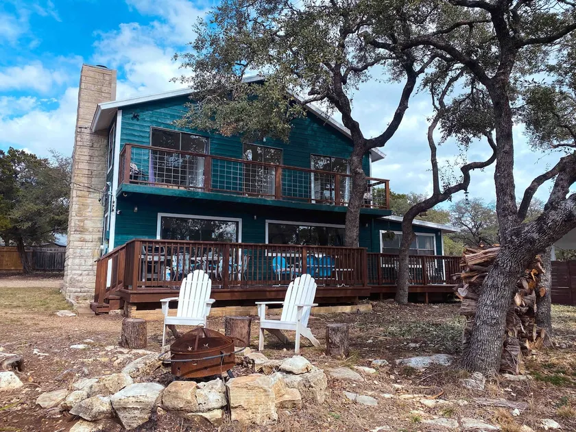 Green Dacha- Hill Country (Lake Access/SUP Rental) - Image 1