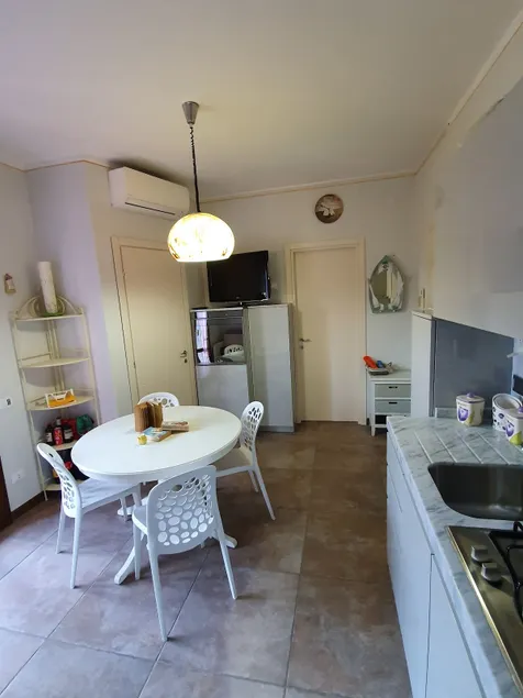 Apartment with terrace 300 meters from the sea - Image 1