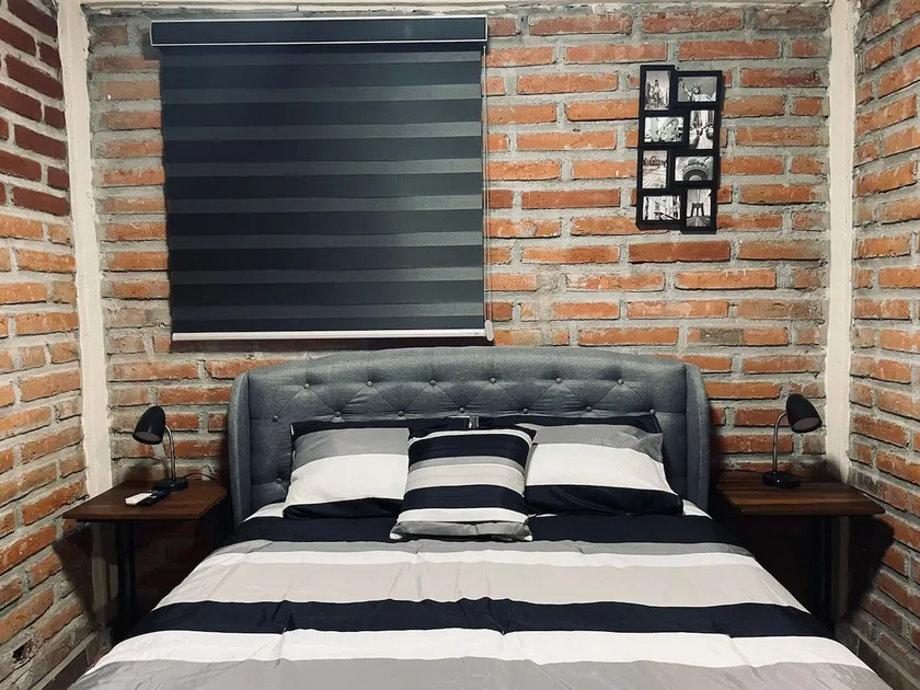 Beautiful apartment with parking - Image 1
