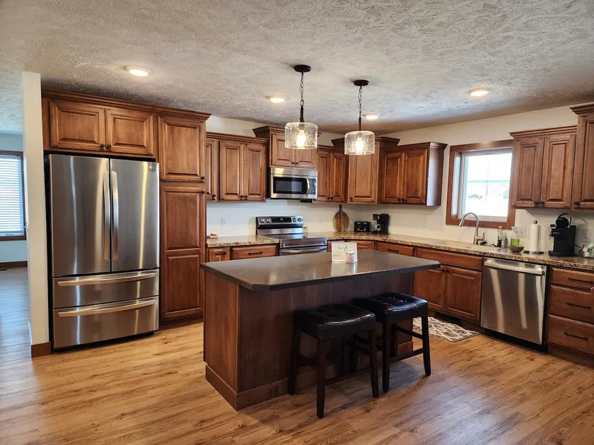 Nice townhouse, GREAT PRICE! perfect for up to 14! - Image 1