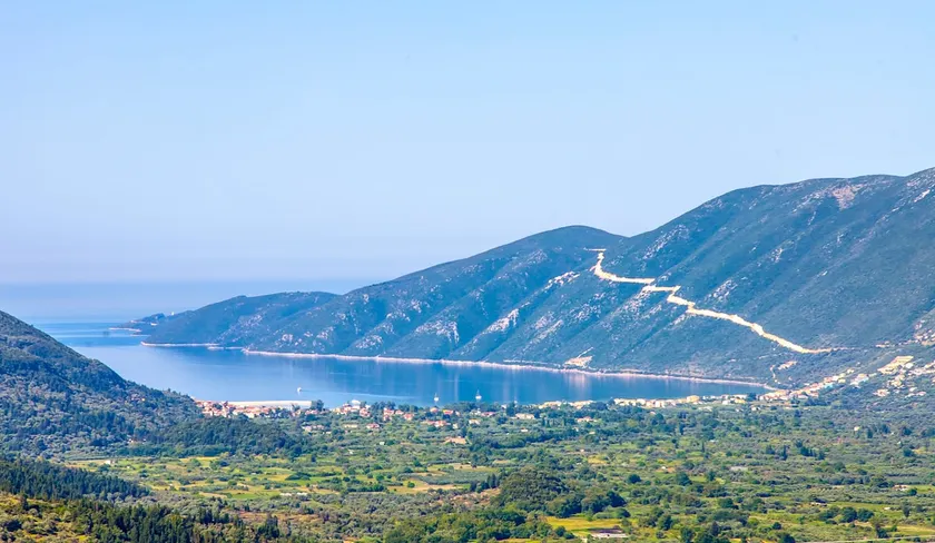 Peaceful flat with great view over Vasiliki's Bay - Image 1