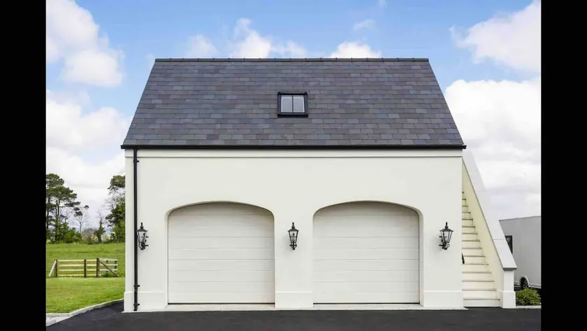 Drum Manor - Image 1