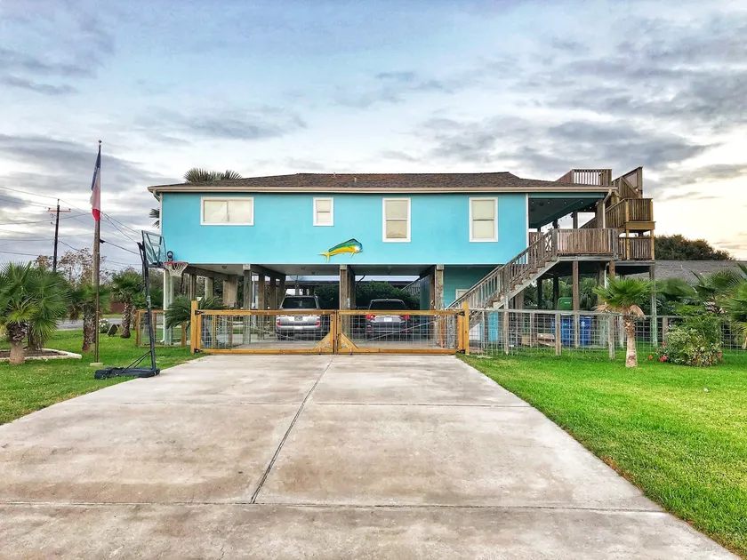 *The Blue Pearl*-A kid & dog friendly beach stay! - Image 1