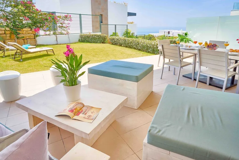 2 bedroom awesome apartment in Marbella - Image 1