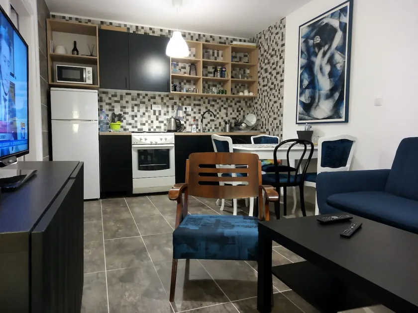 Tašmajdan's Charming - Image 1