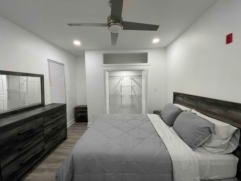 Lovely 1-bedroom rental unit in University City - Image 1