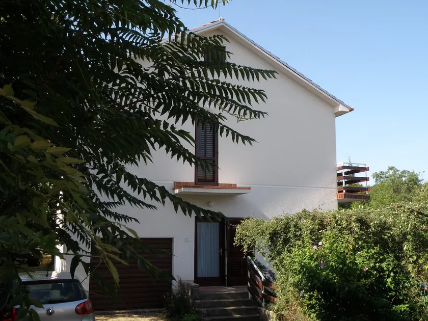 Holiday Apartment Bukovac in a relaxing Soline bay - Image 1