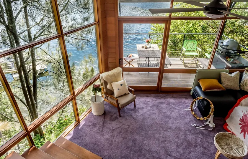 Riverfront 'Baumhaus' Escape (8 Staubloch Pt) - Image 1