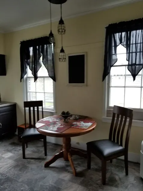 Heart of Town-Pet Friendly - Image 1