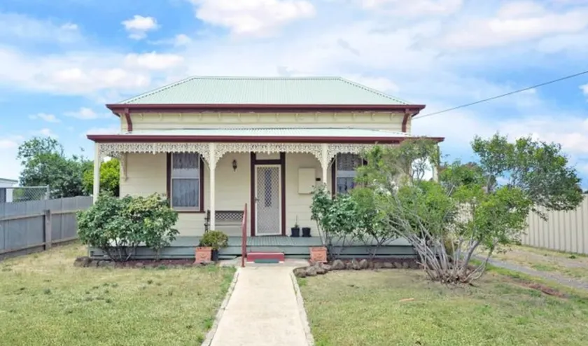 Burns Country Cottage - 3 bdrm Sleeps 6 - Image 1