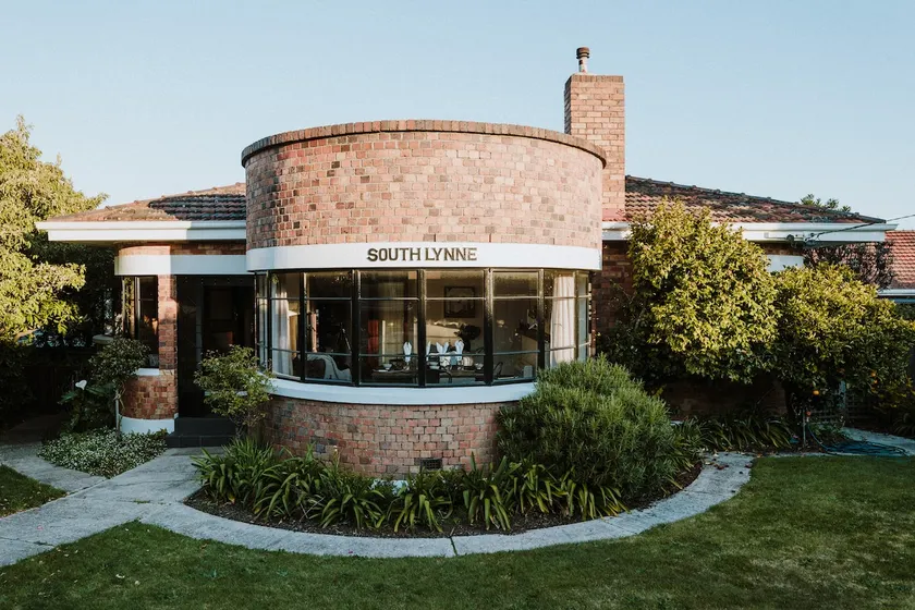 Southlynne - Art Deco House - Image 1