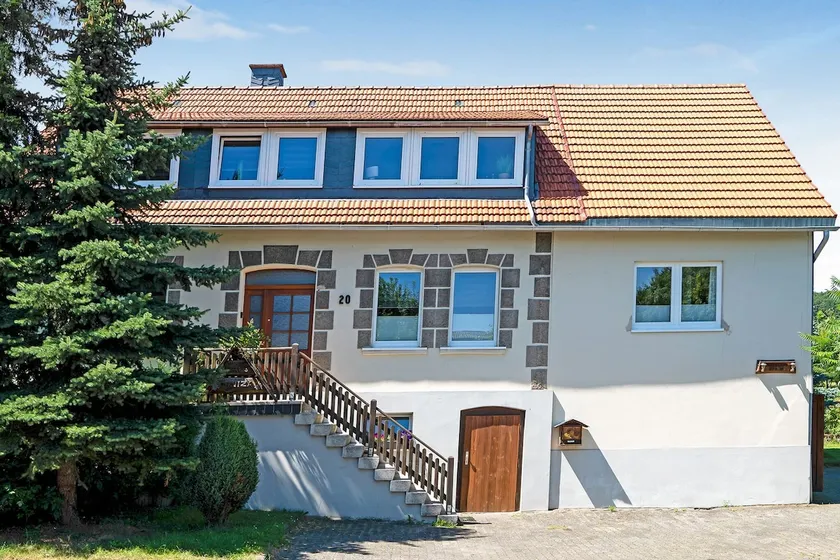 Stylish apartment in Stormbruch with garden - Image 1