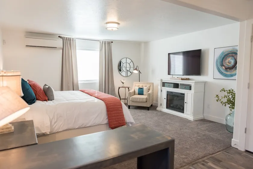 Triple B Retreat One~Best Airbnb Cedar City Utah - Image 1