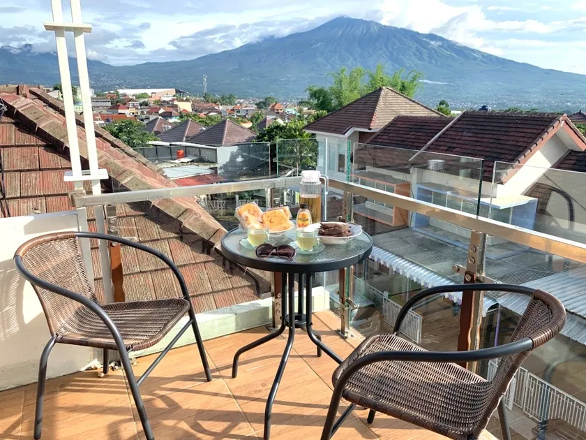 BeFive Holiday Villa - Private Pool and Jacuzzi - Image 1