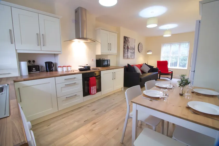 Newly refurbished village flat - Image 1