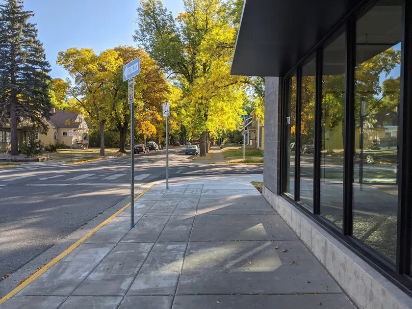 Great location!    A short walk to MSU and downtown!!! - Image 1