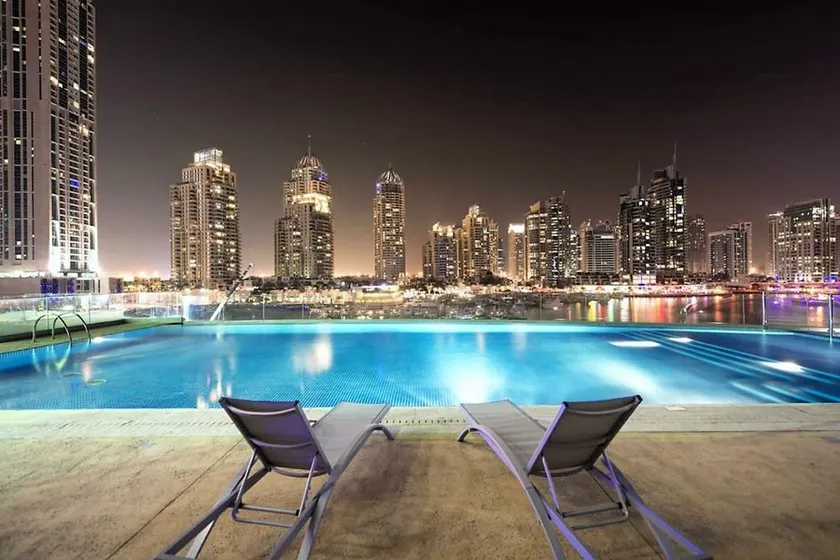 LUXURY CAYAN 2 BEDROOM APT NEXT TO JUMEIRAH BEACH - Image 1