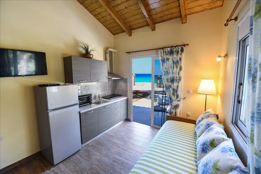 LEFKASEABNB ANGEL GUESTHOUSE - Agios Ioannis Beach, Lefkas - Image 1