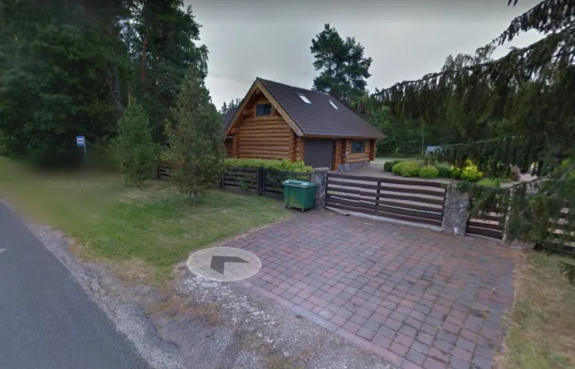 The gorgeous log house, that brings out the smile! - Image 1