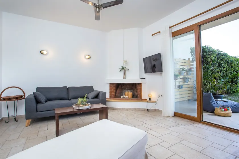 Apartment Ivy Kallithea - Image 1