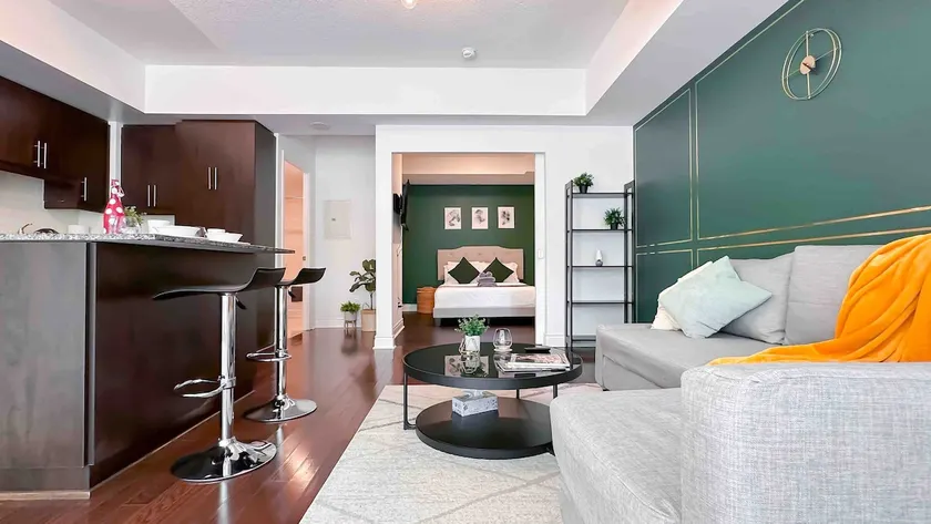 Entire Stylish Home | Ground Level | Free Parking - Image 1