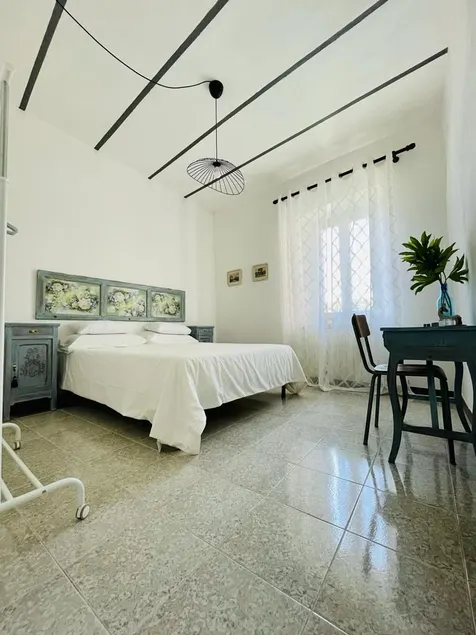 Regina's house - Image 1