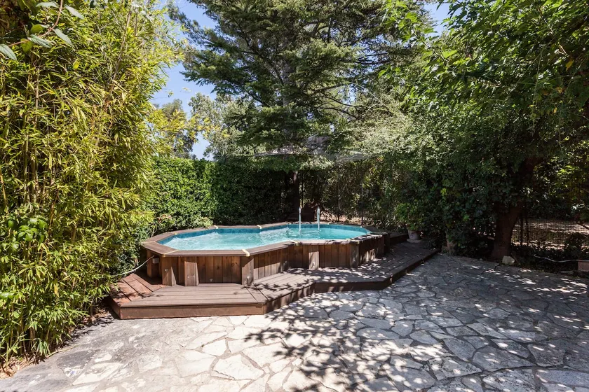 Grand studio dans jardin avec piscine - Image 1