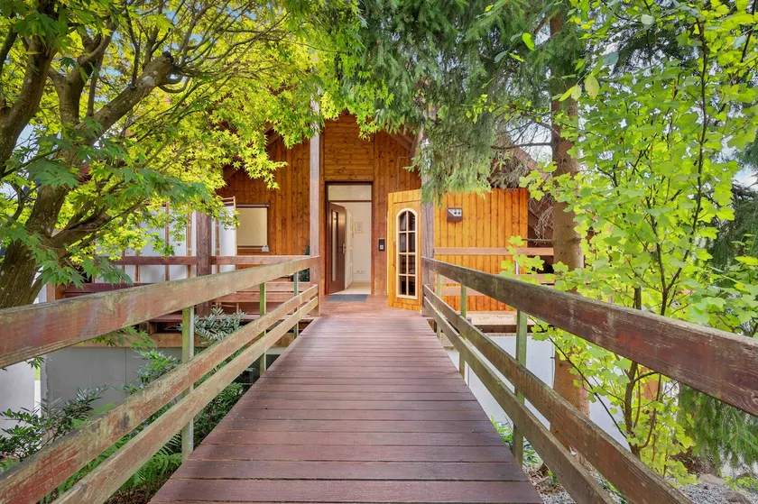 Andrea's Black Forest cottage with sauna & jacuzzi - Image 1