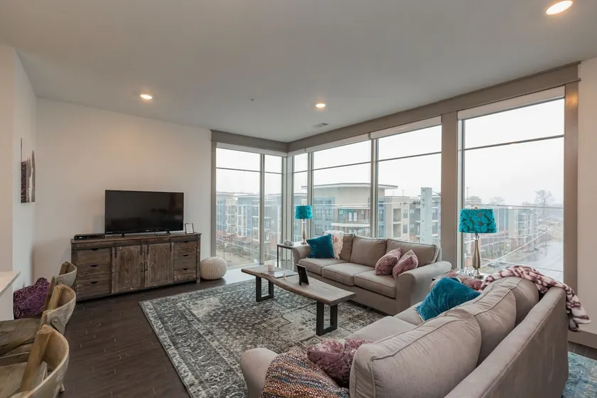 Chic 2BR Condo w/ Open Living Space | Sleeps 4! - Image 1
