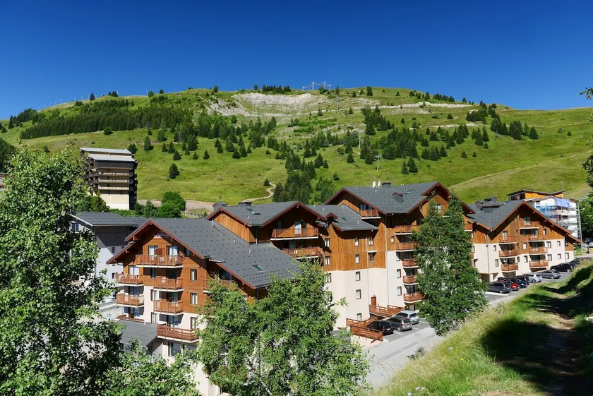 Apartment at the Foot of the Slopes | Pool - Image 1