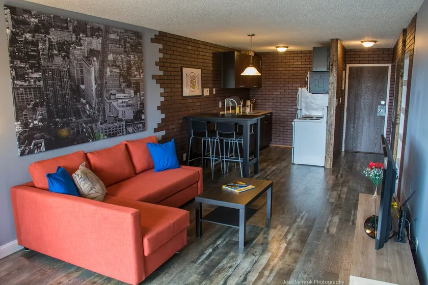 Central 1BD Apt-Walk Everywhere! - Image 1