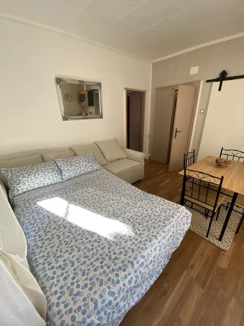 Apartment in the historic center of Novigrad, 20 meters from the sea - Image 1