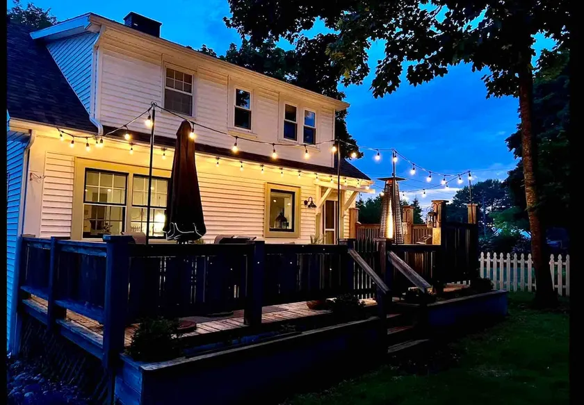 44onWater Seaside Retreat - Image 1